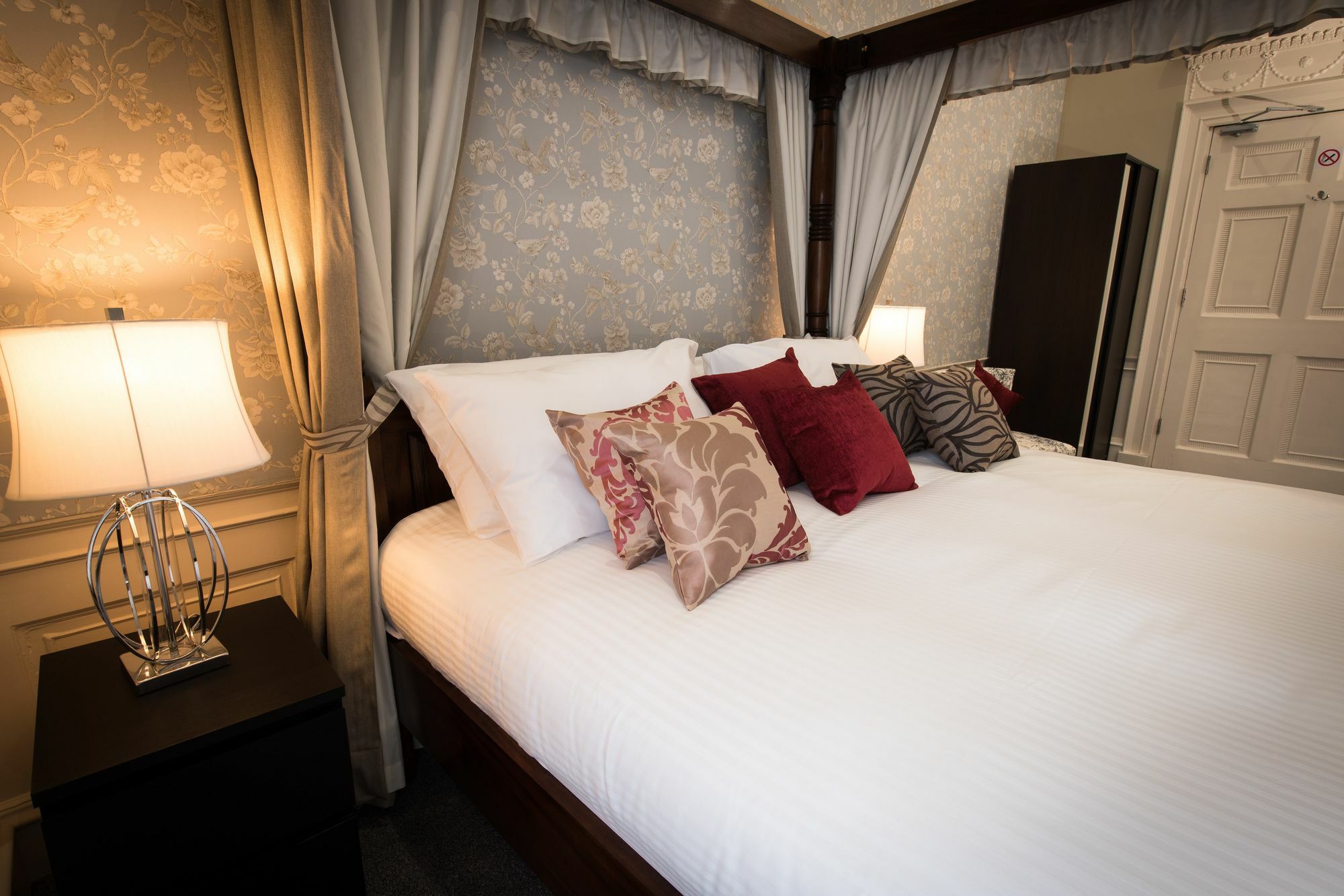 Royal Princes Suites Edimburgo Exterior foto