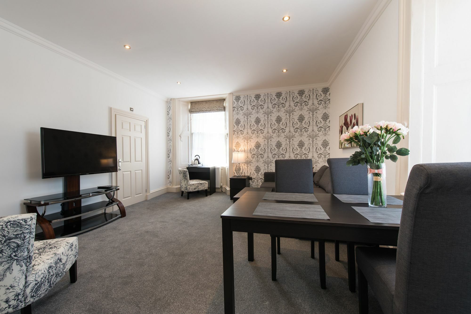 Royal Princes Suites Edimburgo Exterior foto